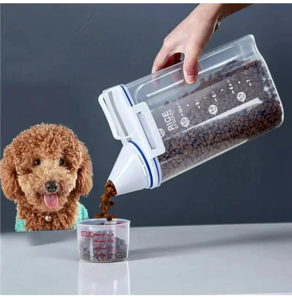 Dog Cat Food Pail Plastic Storage Tank with Measuring Cup